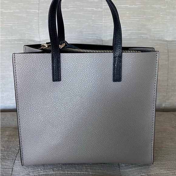 Marc Jacobs Tote - Picture 3 of 5